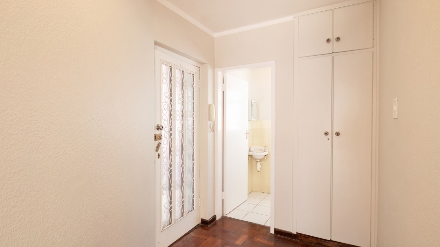 To Let 2 Bedroom Property for Rent in Sea Point Western Cape